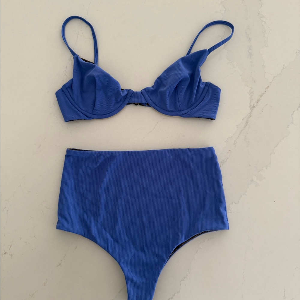 Acacia Swimwear Set NWOT size Small